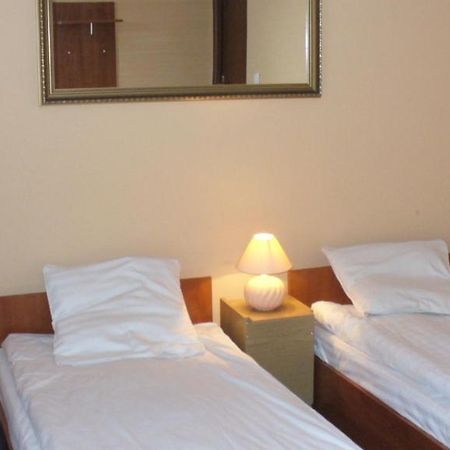 Park Hotel Myslenice Room photo