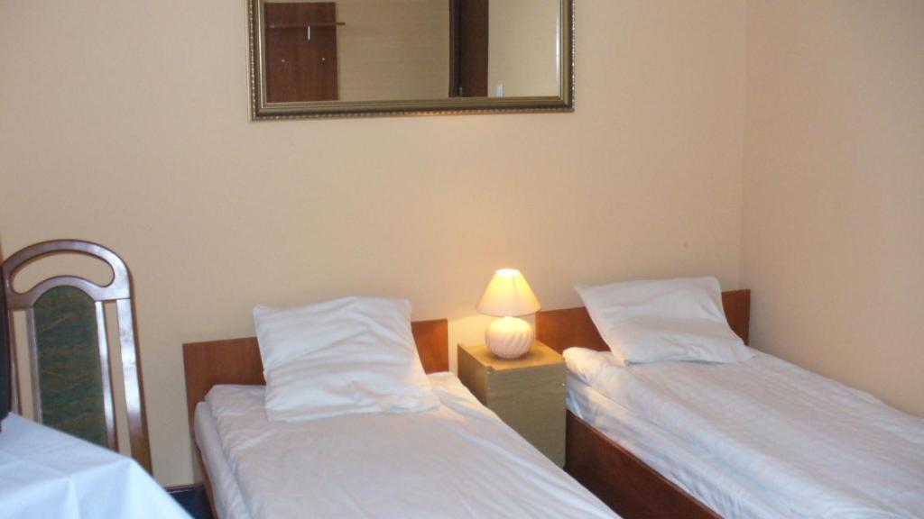 Park Hotel Myslenice Room photo
